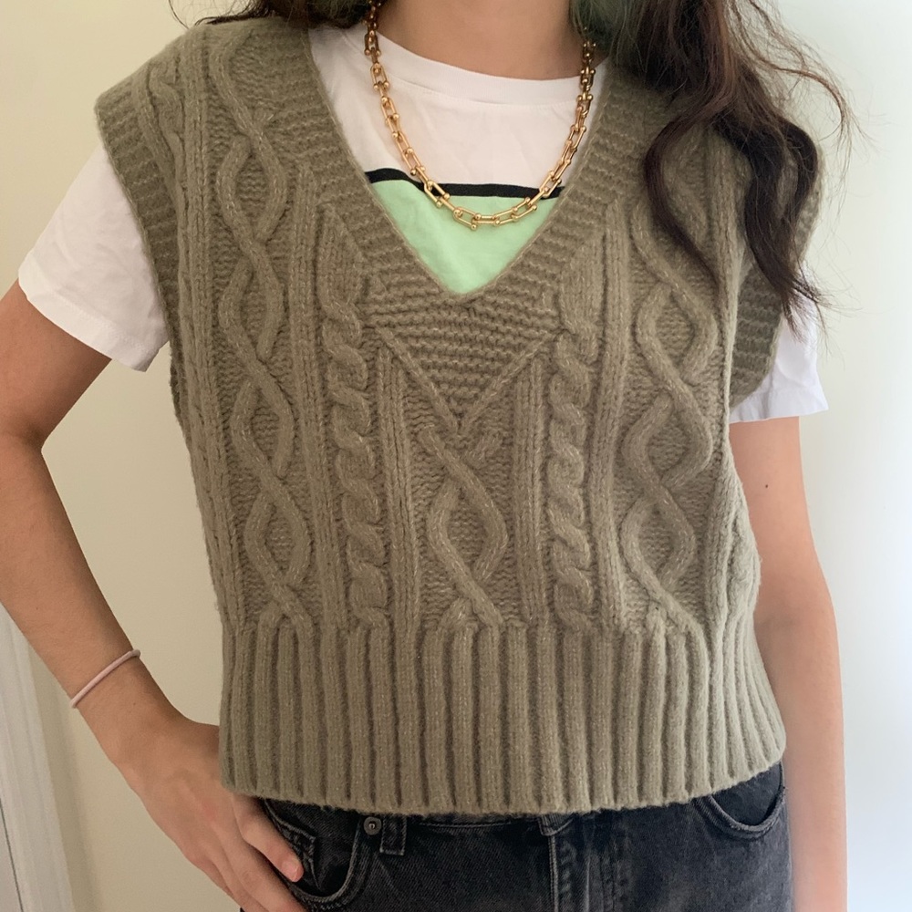 NWT Zara Knit Vest